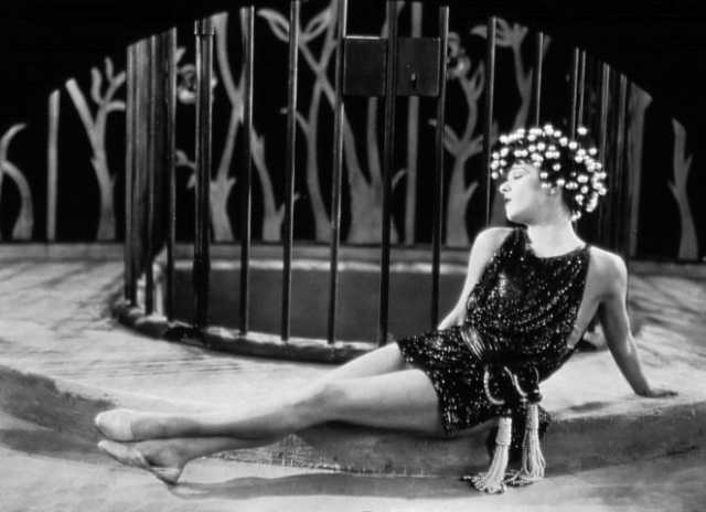 Szenenfoto aus dem Film 'Salome' © Nazimova Productions, Inc., Allied Producers and Distributors Corp., 