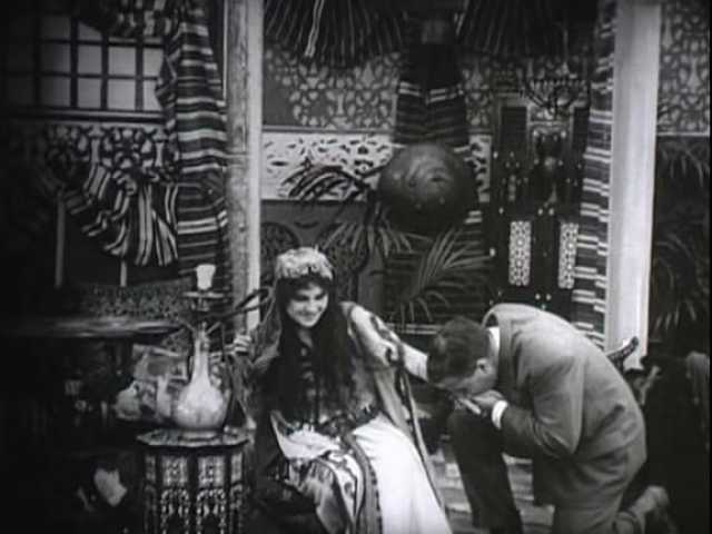 Szenenfoto aus dem Film 'The Pasha's Daughter'