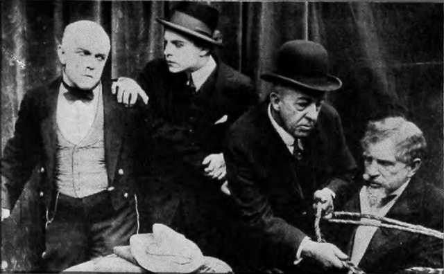 Szenenfoto aus dem Film 'The Mystery of the Fadeless Tints' © Edison, Inc., General Film Company, Inc., 